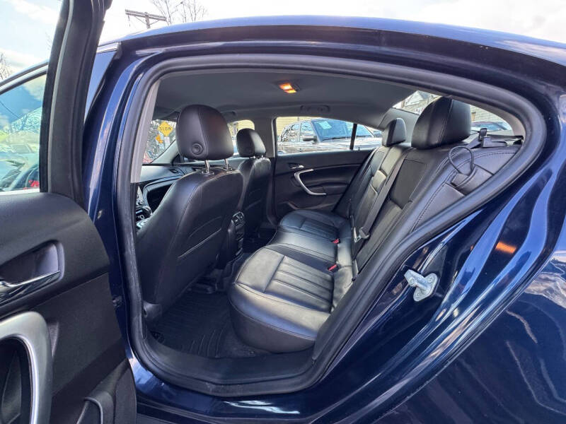 2012 Buick Regal Premium 1