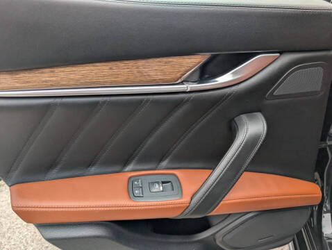 2019 Maserati Ghibli GranLusso