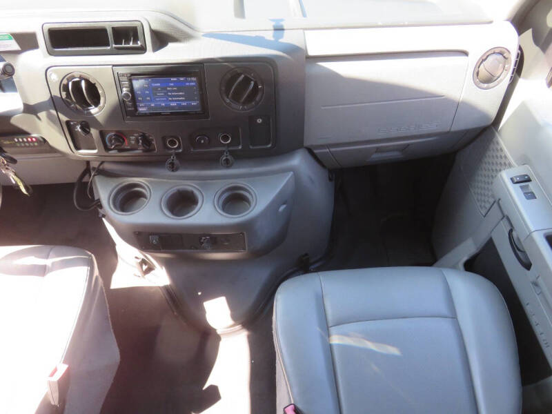 2013 Ford E-Series E-250