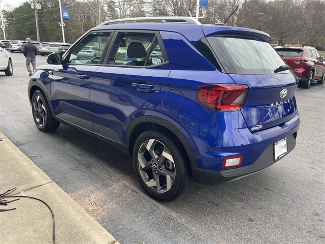 2024 Hyundai Venue SEL