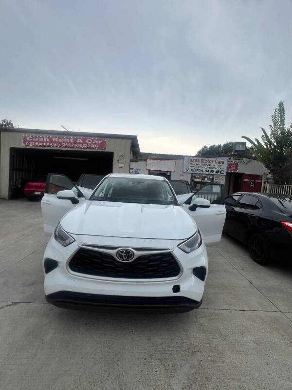 2023 Toyota Highlander L's photo