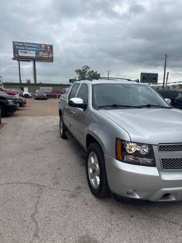 2011 Chevrolet Avalanche LT