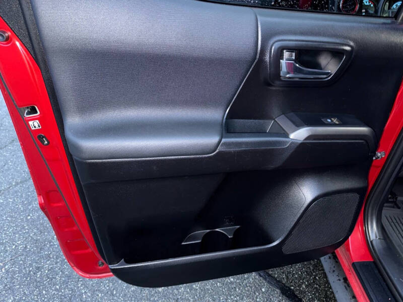 2018 Toyota Tacoma TRD Sport