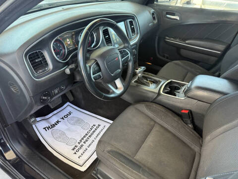 2017 Dodge Charger SXT
