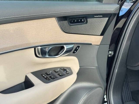 2026 Volvo XC90 T8 Plus 7P