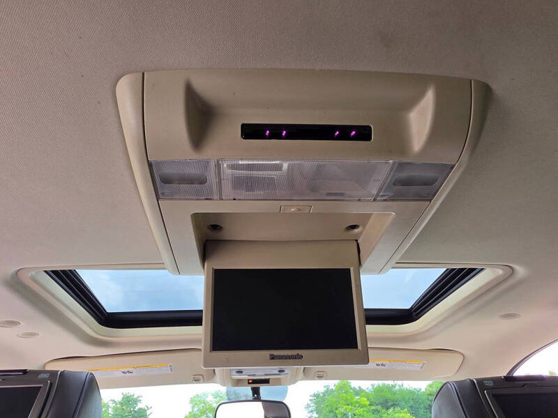 2010 Cadillac Escalade ESV Platinum Edition
