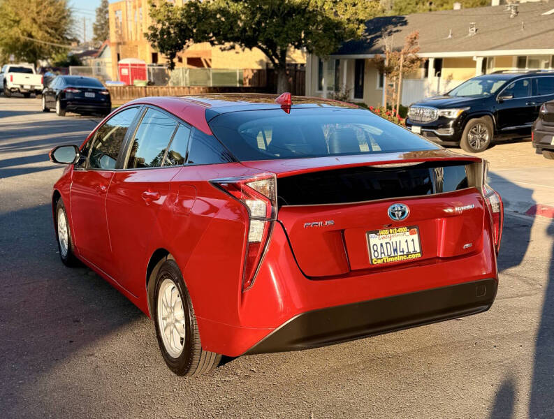 2017 Toyota Prius Three
