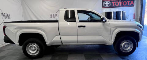 2024 Toyota Tacoma SR