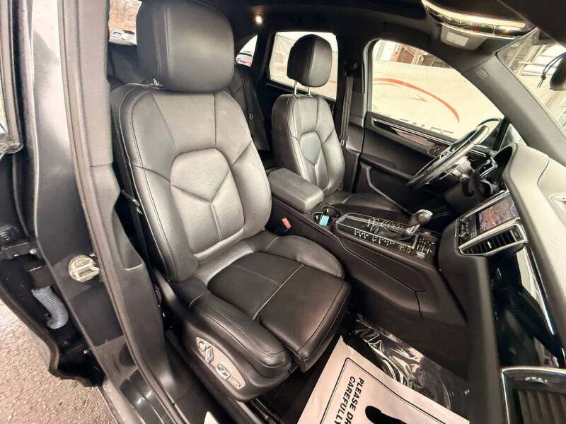 2018 Porsche Macan S