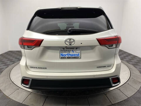 2017 Toyota Highlander