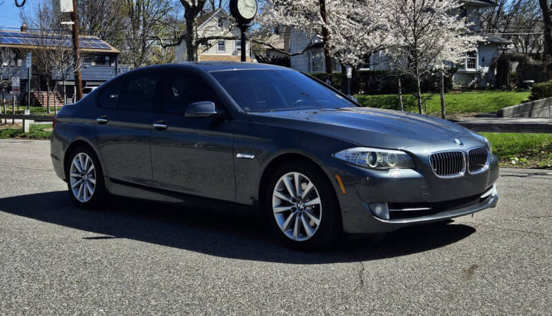 2012 BMW 5 Series 528i