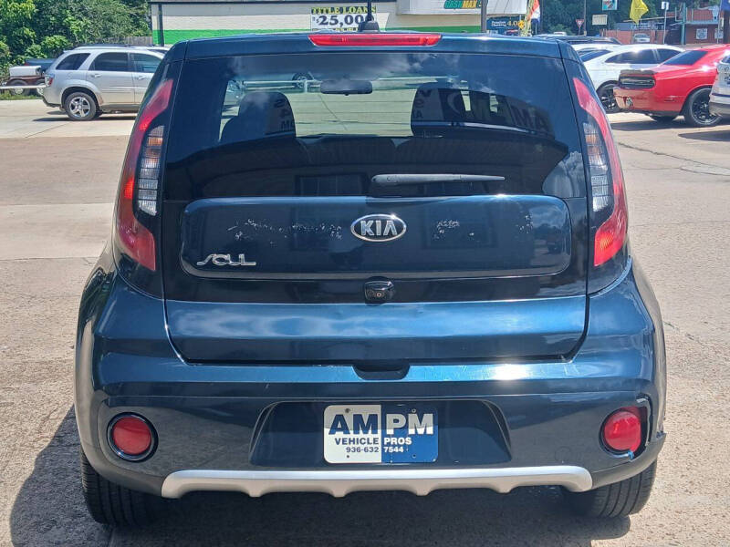 2017 Kia Soul +