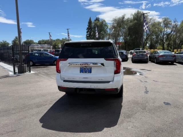 2023 GMC Yukon XL SLT