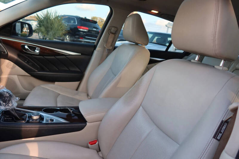 2016 Infiniti Q50 3.0T Premium