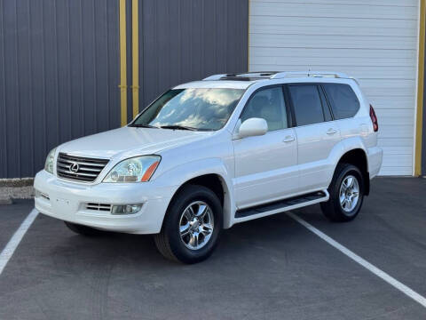 2006 Lexus GX 470 for sale at Queen City Auto House LLC in West Chester OH