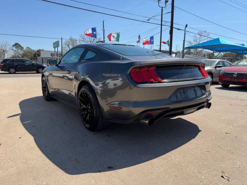 2018 Ford Mustang EcoBoost