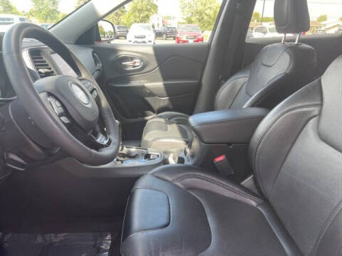 2023 Jeep Cherokee Altitude Lux