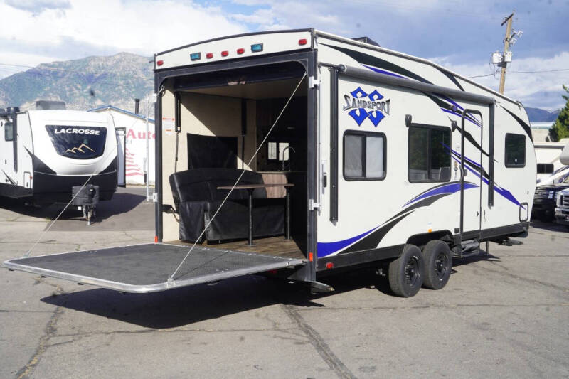 2020 Pacific Coachworks Sandsport 2114