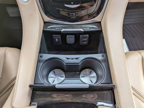 2020 Cadillac Escalade Platinum