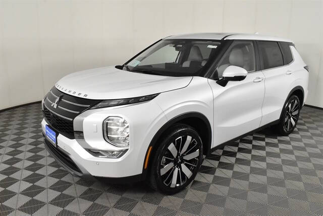 2025 Mitsubishi Outlander PHEV SE