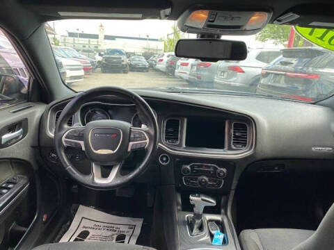 2017 Dodge Charger SXT