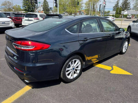 2020 Ford Fusion SE