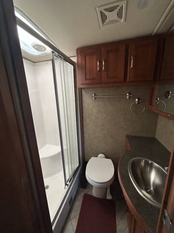 2016 Winnebago FORZA MOTORHOME