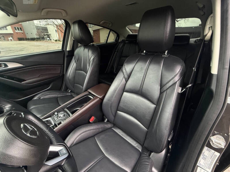 2018 Mazda MAZDA3 Touring