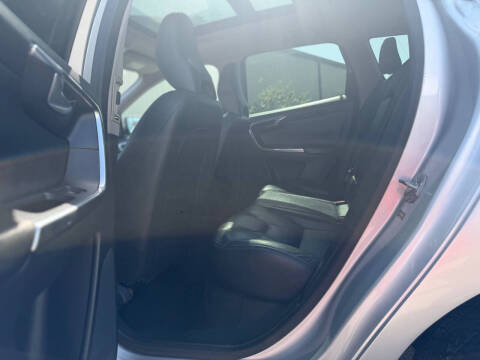 2015 Volvo XC60 T5 Drive-E Premier