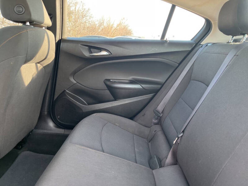 2017 Chevrolet Cruze LS Auto