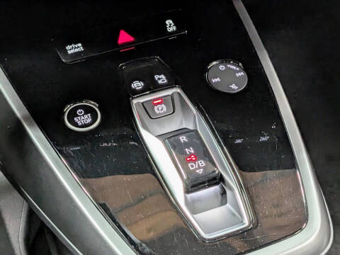 2024 Audi Q4 e-tron quattro Premium Plus 55