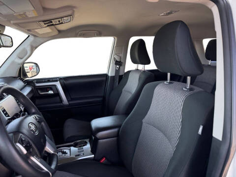 2022 Toyota 4Runner SR5