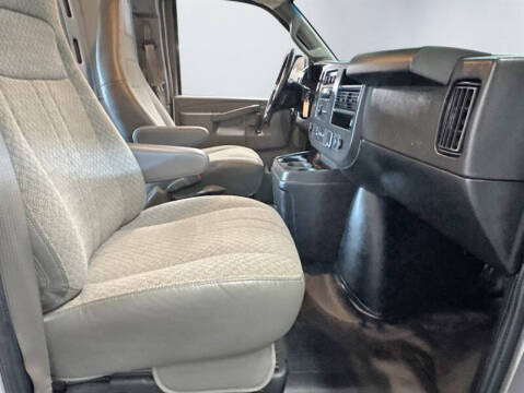 2019 Chevrolet Express 2500