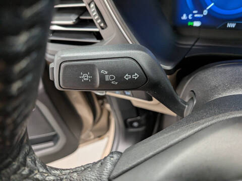 2020 Ford Escape Hybrid Titanium