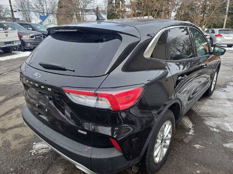 2021 Ford Escape Hybrid SE