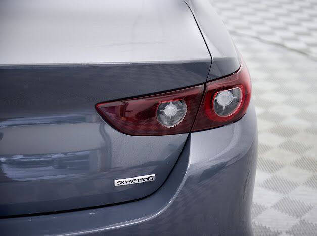 2025 Mazda Mazda3 Sedan 2.5 S Carbon Edition