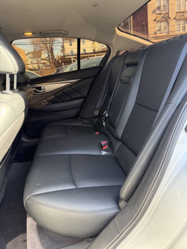 2016 Infiniti Q50 2.0T Premium