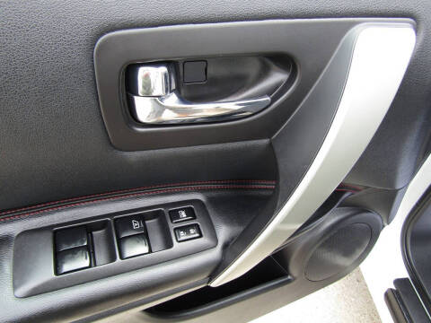2012 Nissan Rogue SV w/SL Package