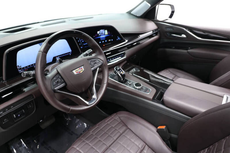 2023 Cadillac Escalade Sport Platinum