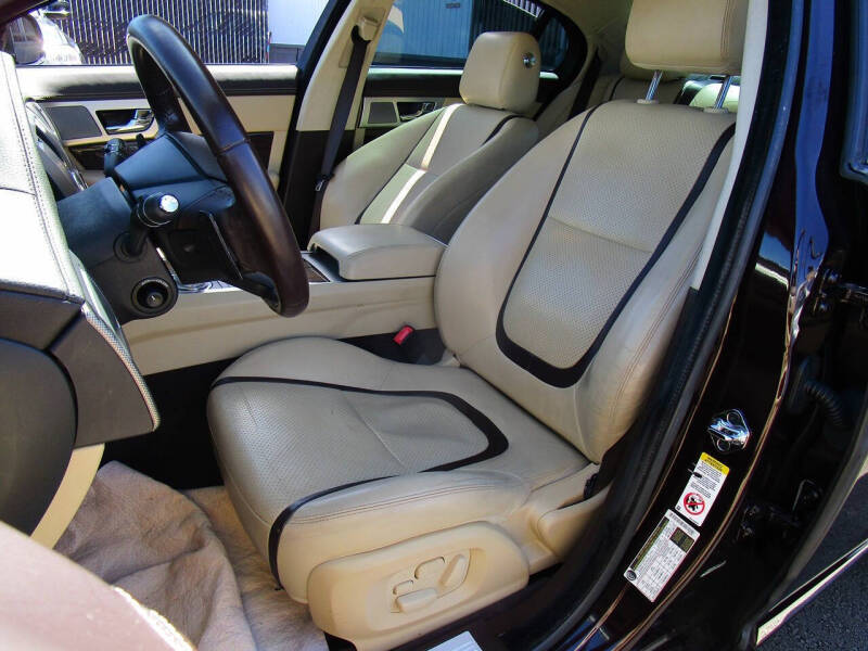 2012 Jaguar XF Portfolio