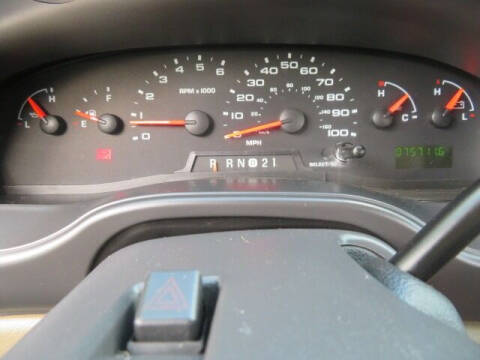 2006 Ford E-Series E-250 SD