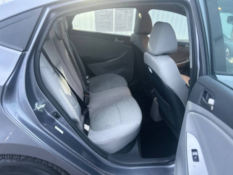 2016 Hyundai Accent SE