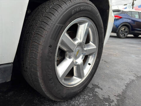2011 Chevrolet Avalanche LS