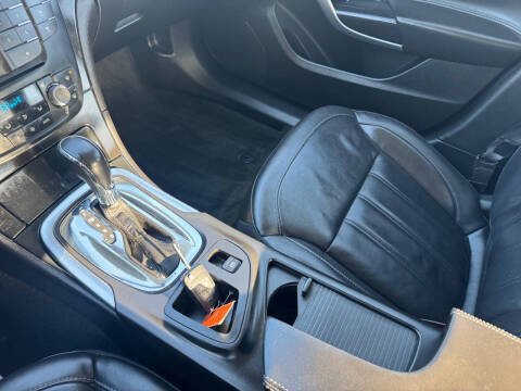 2012 Buick Regal Premium 1