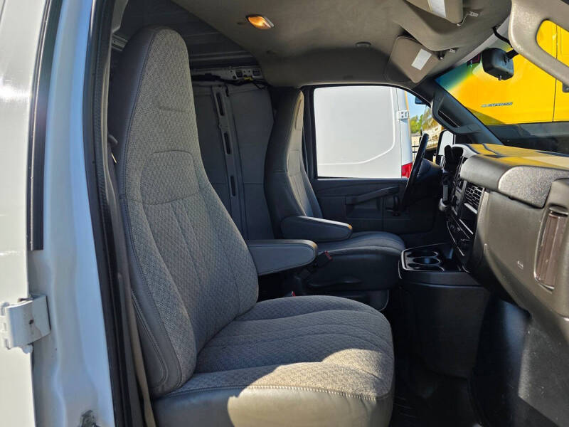 2020 Chevrolet Express 2500