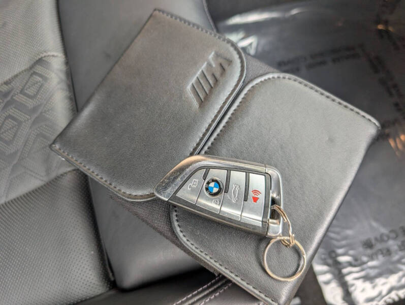 2022 BMW M8 Competition