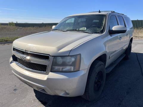 2008 Chevrolet Suburban for sale at Twin Cities Auctions in Elk River MN