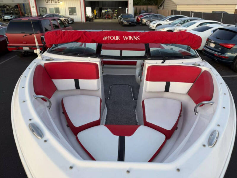 2013 Four Winns 200H