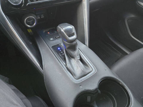 2023 Toyota Venza LE