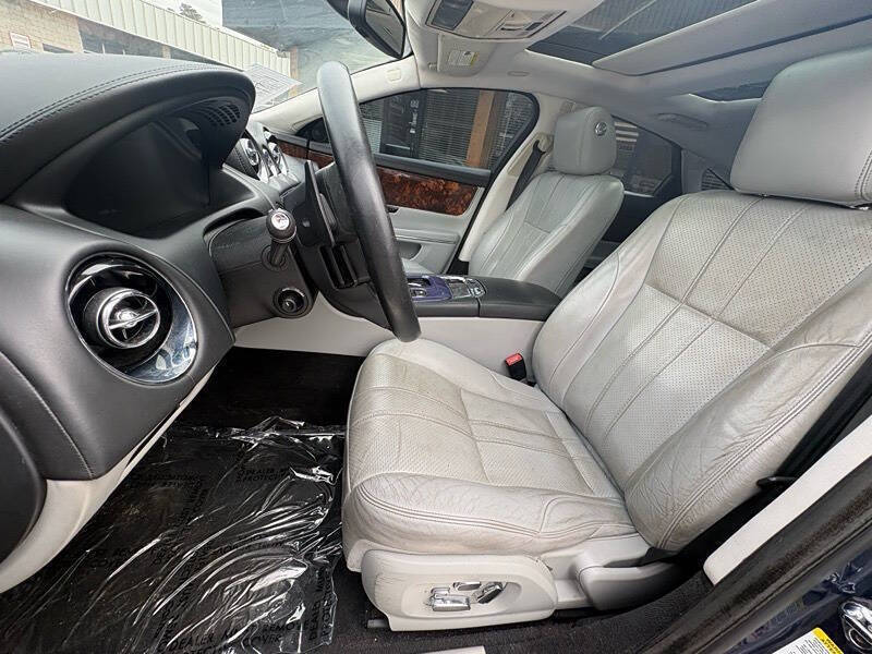 2011 Jaguar XJ